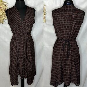 Simply Vera Vera Wang Black and Red Patterned Dress size Medium GUC